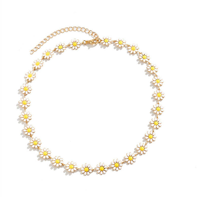 small daisy flower necklace Bohemian style