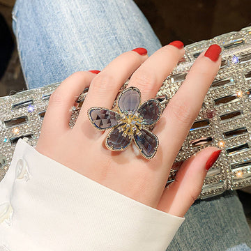Stylish Exaggerated Crystal Flower Ring