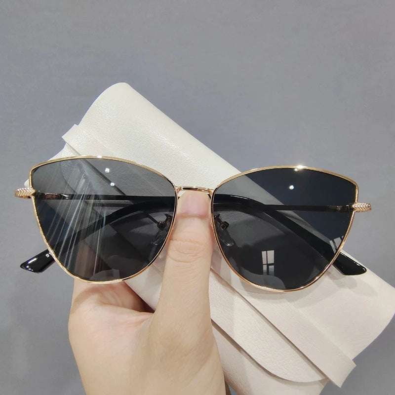Vintage Cat Eye Frame Sunglasses