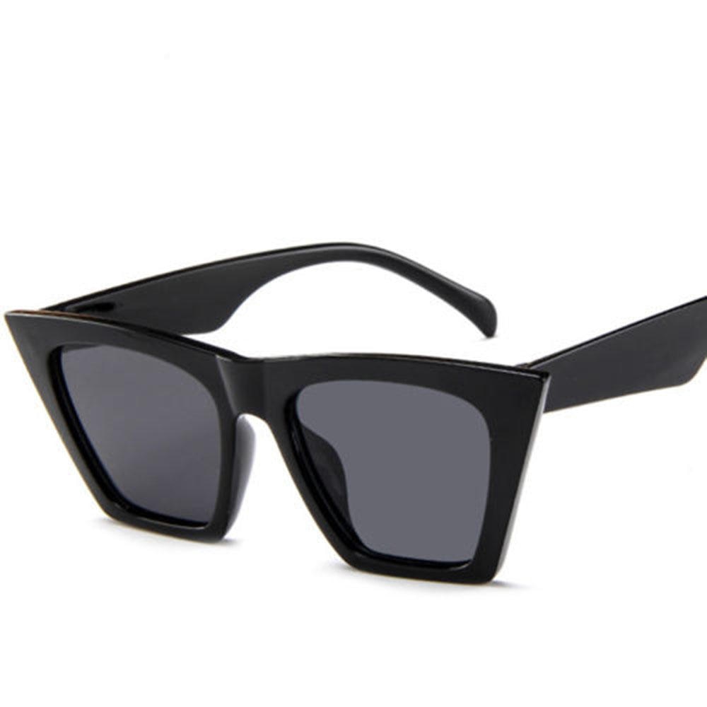 Modern Oversized UV400 Sunglasses – detail view 3