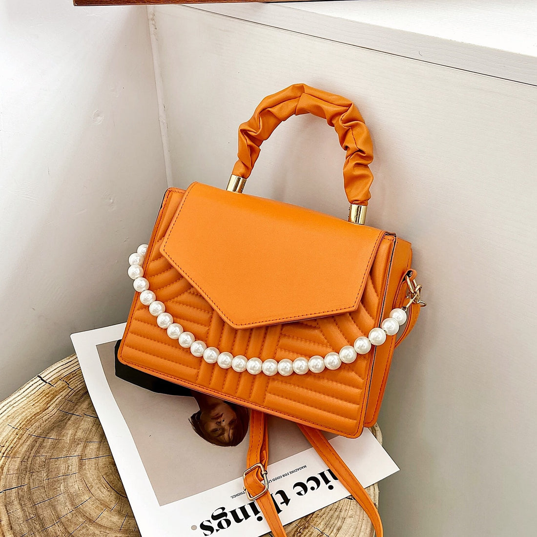Retro Pearl One-shoulder Bag