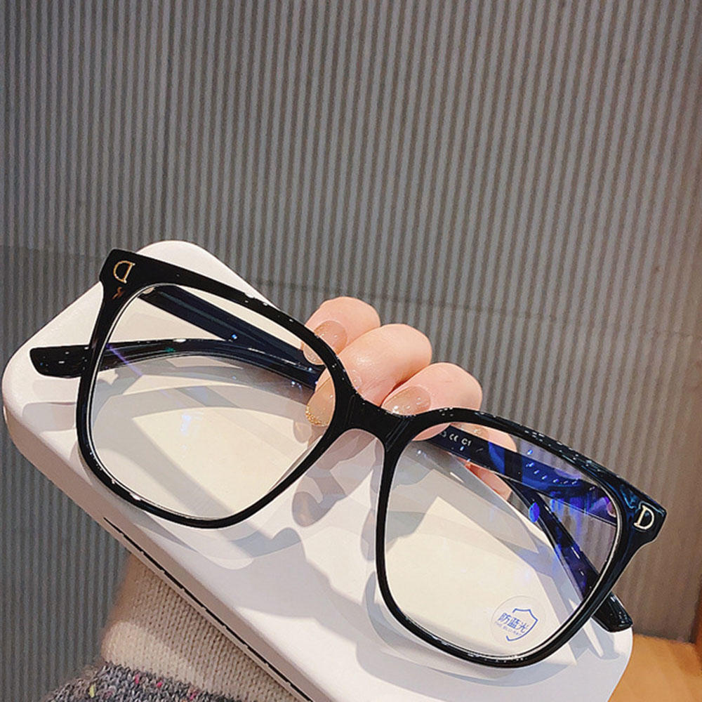 Modern Oversized UV400 Sunglasses – detail view 10