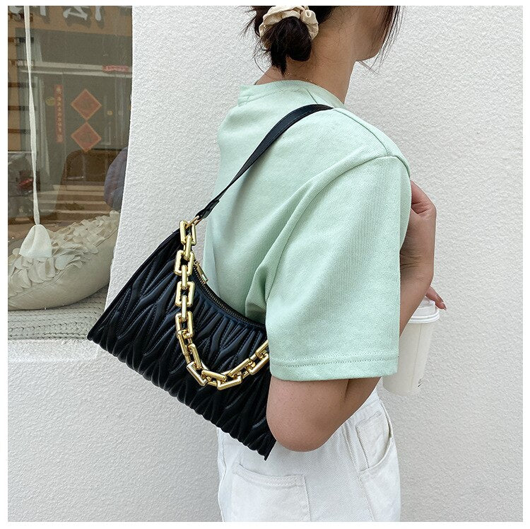 Glossy Structured Shoulder Bag – detail view 13